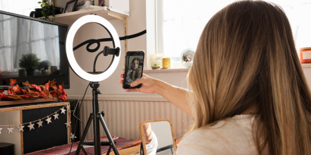 YouTubers & Influencers