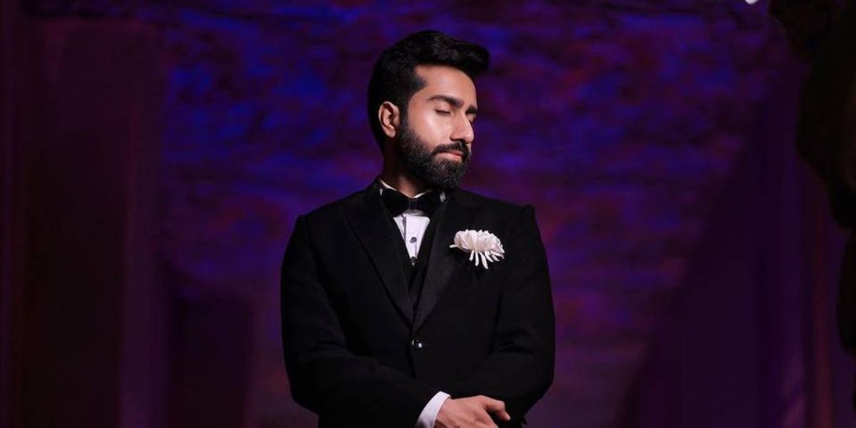 The One Who Captures_Digital Clinch